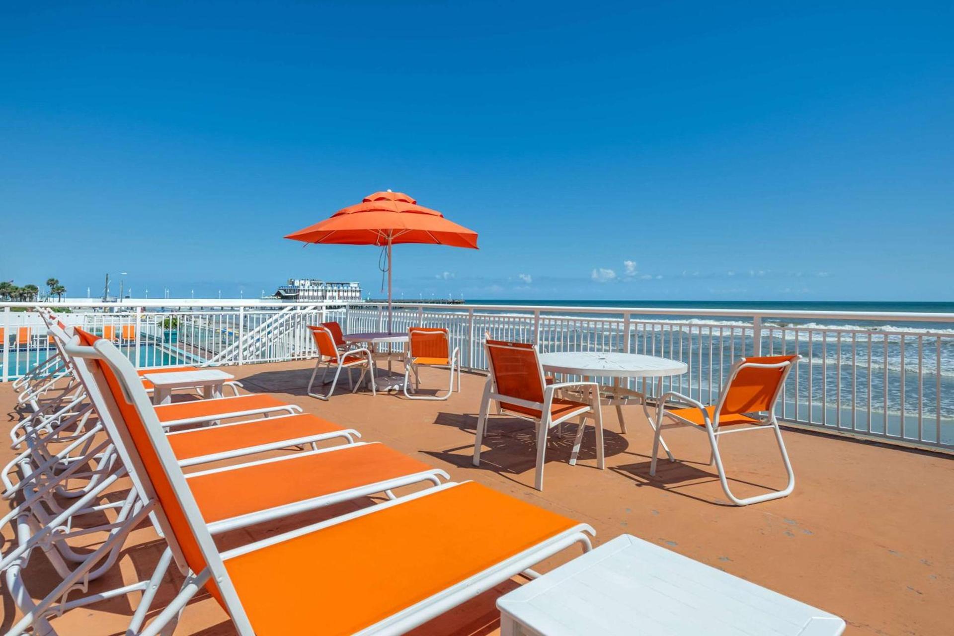 Comfort Inn & Suites Daytona Beach Oceanfront photo 49