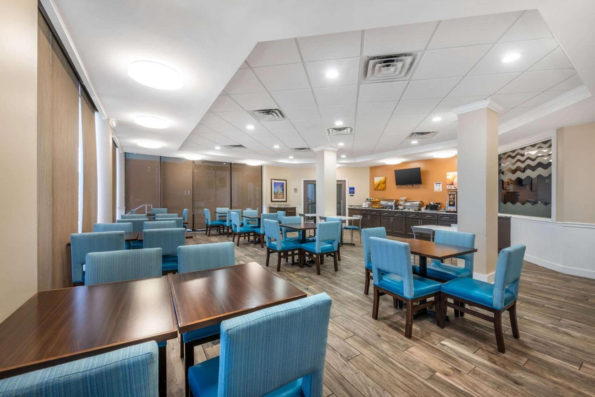 Comfort Inn & Suites Daytona Beach Oceanfront photo 53