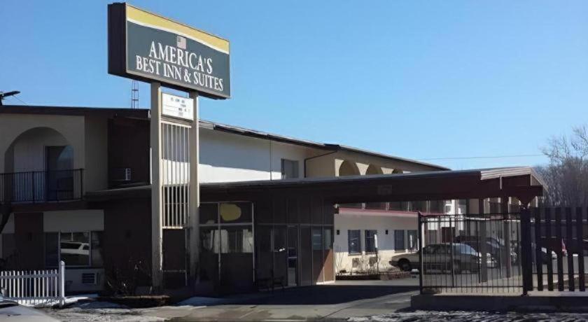America's Best Inn Urbana Champaign photo 10
