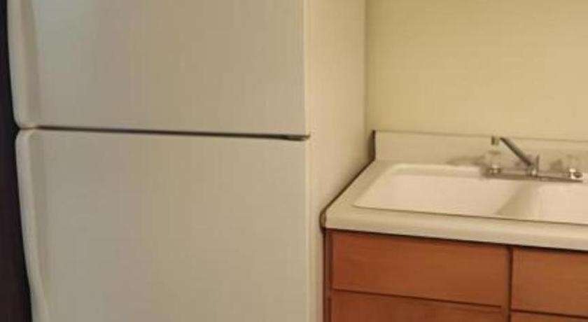 America's Best Inn Urbana Champaign photo 12