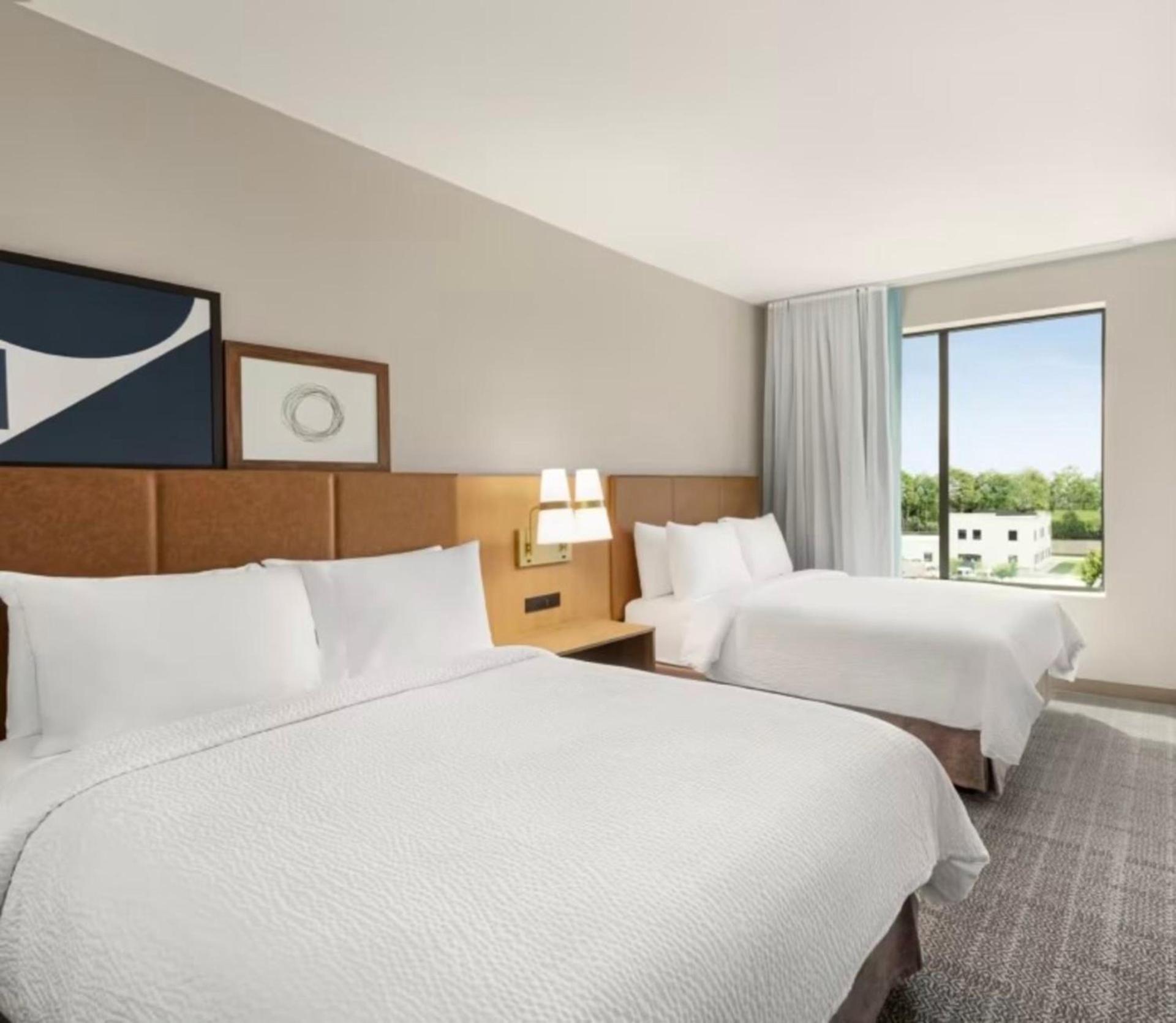 Staybridge Suites Milwaukee West-Oconomowoc by IHG photo 93