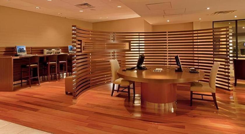 Adam's Mark Hotel & Conference Center photo 19