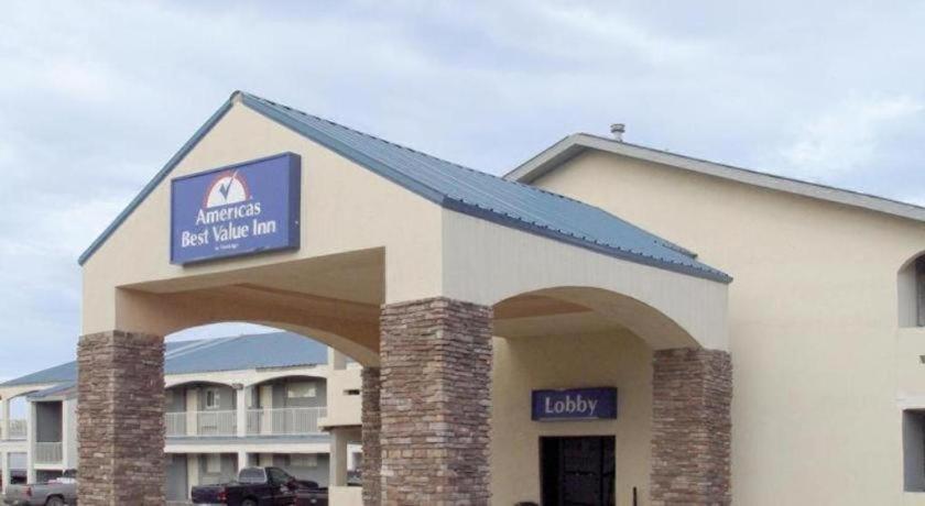 Americas Best Value Inn Midland photo 12