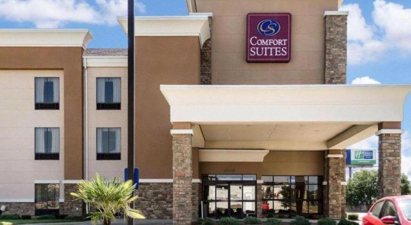 Comfort Suites photo 19