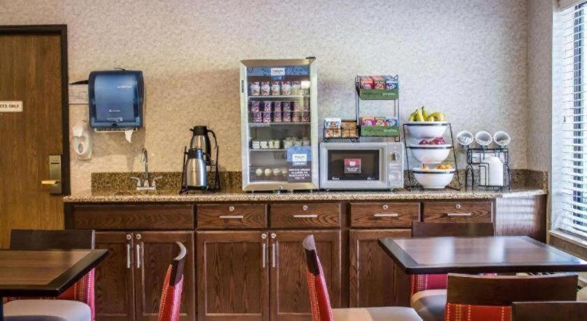 Comfort Inn photo 16