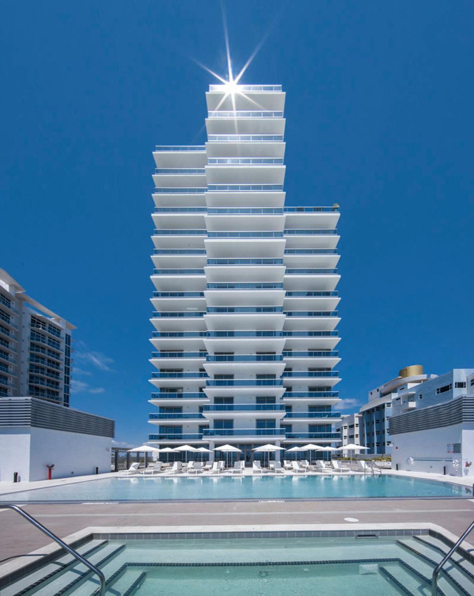 Ocean 2 Sky at Monte Carlo Miami Beach photo 4