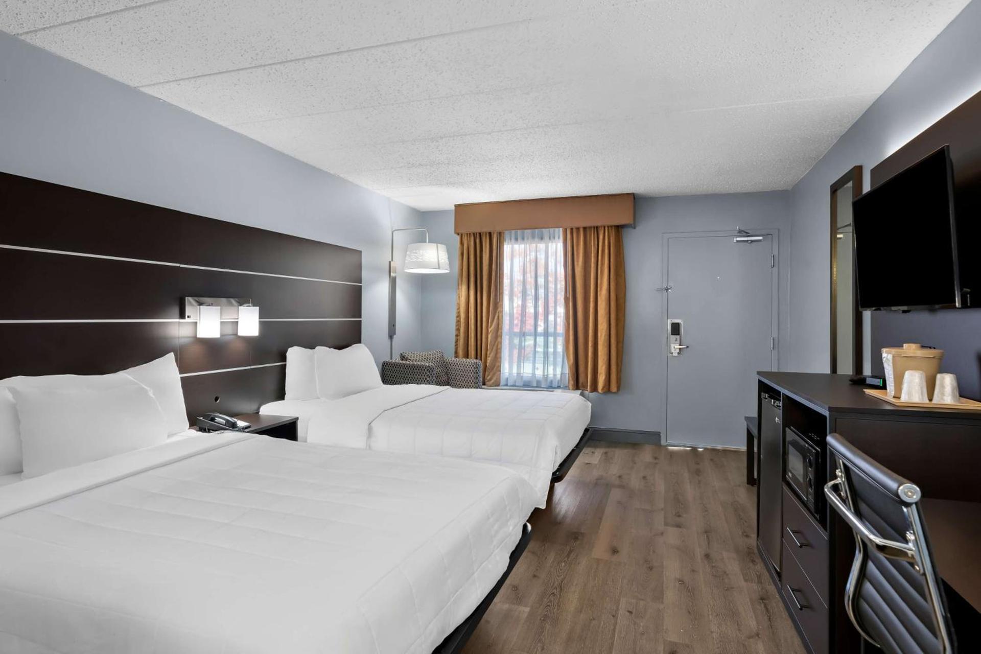 Brandywine Valley Inn SureStay Plus by Best Western photo 4