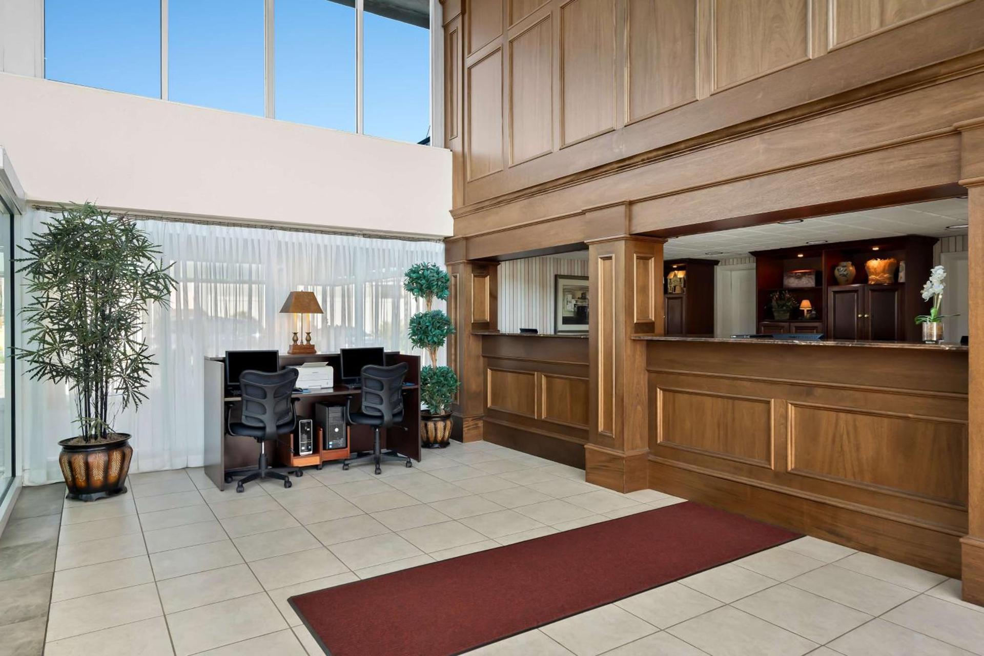 Brandywine Valley Inn SureStay Plus by Best Western photo 5