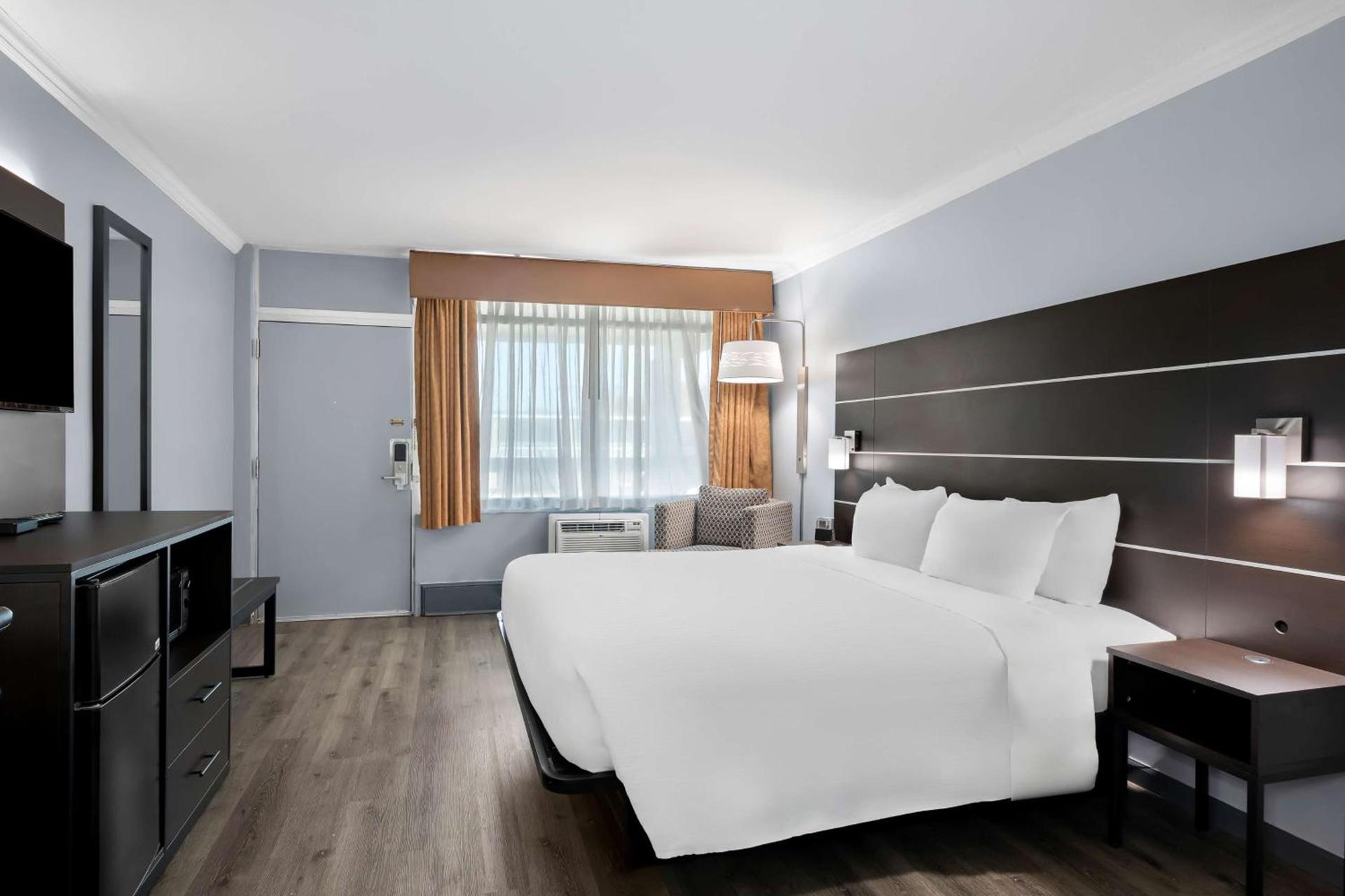Brandywine Valley Inn SureStay Plus by Best Western photo 28