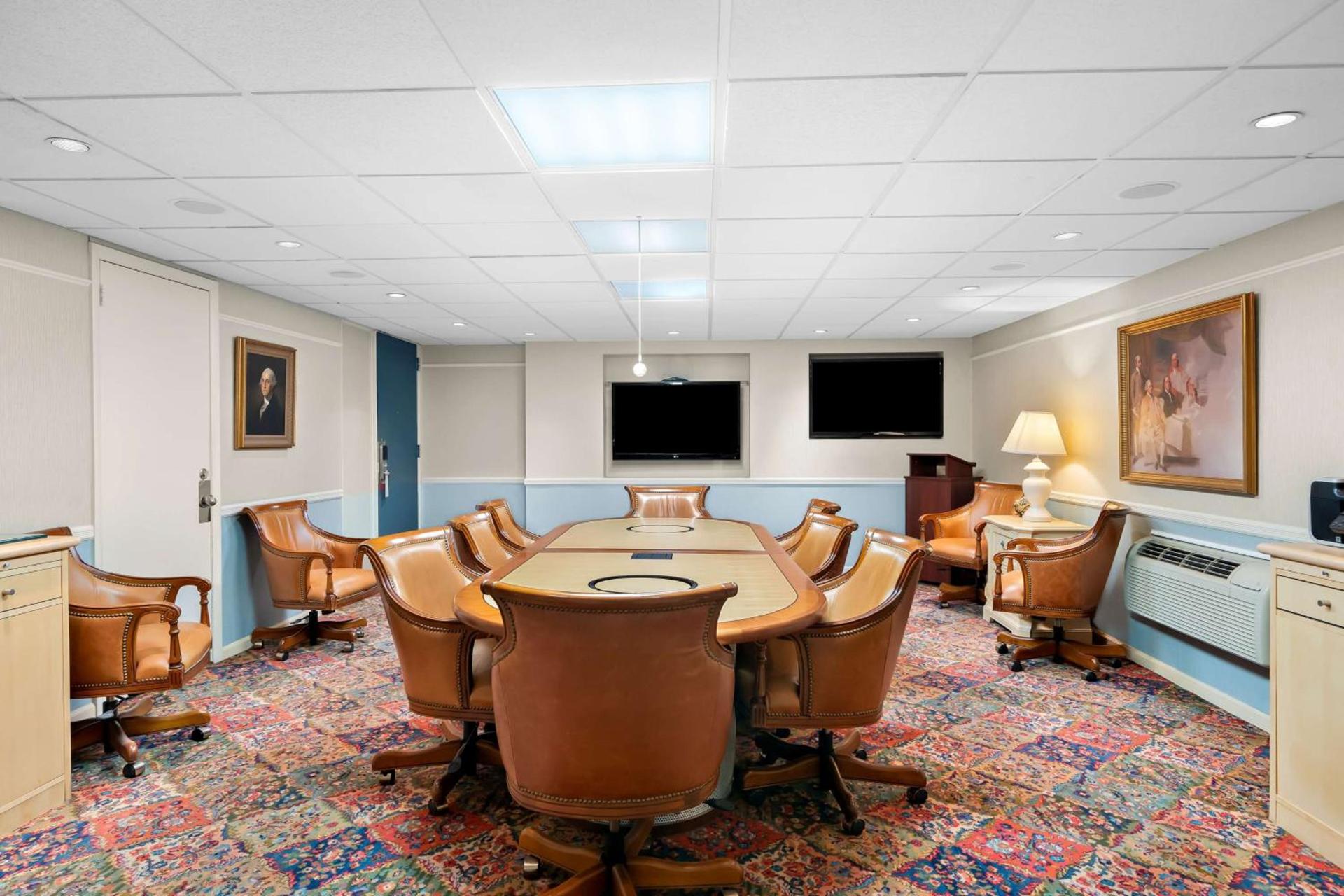 Brandywine Valley Inn SureStay Plus by Best Western photo 49