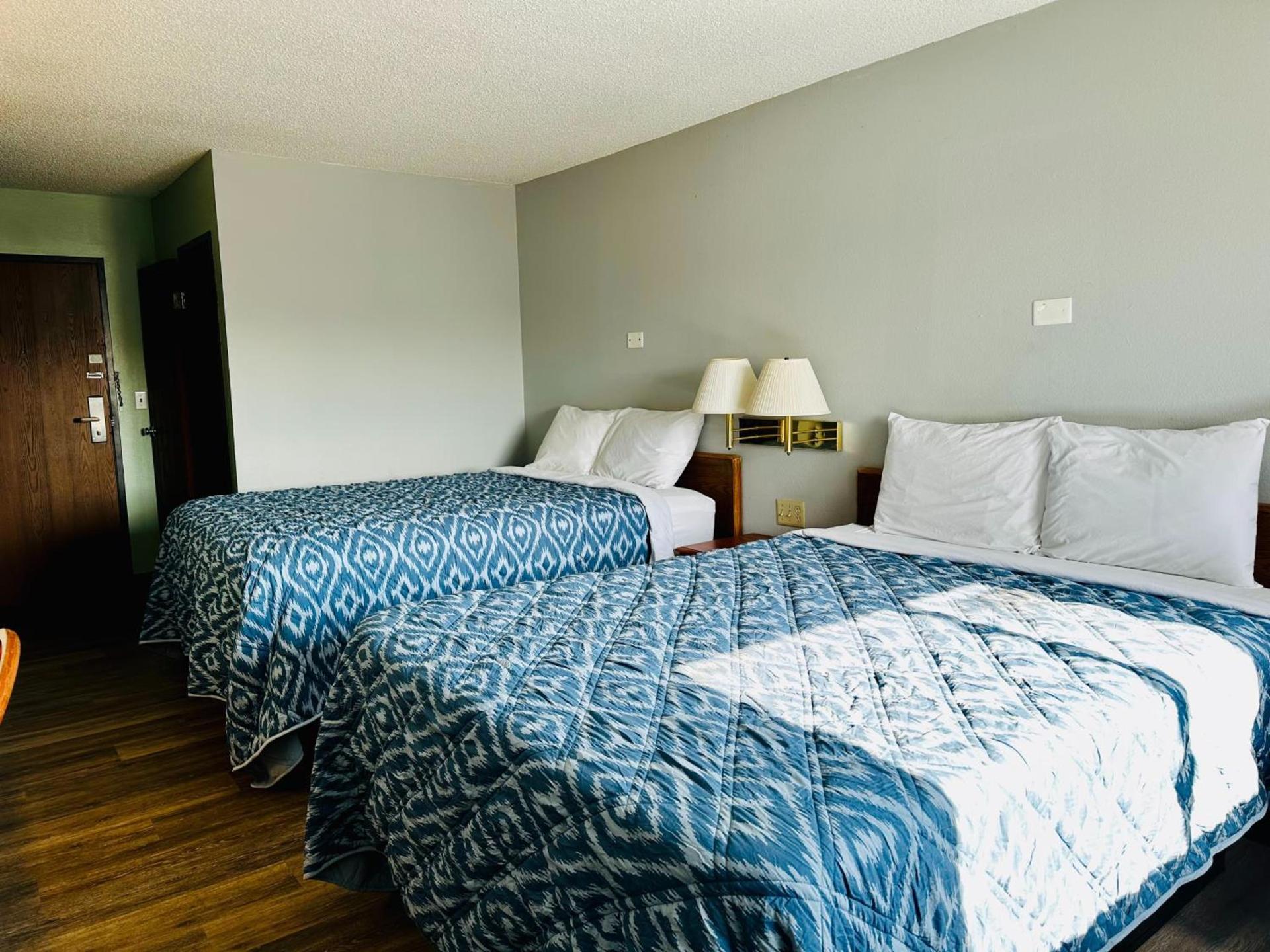 American Inn Ozark photo 7