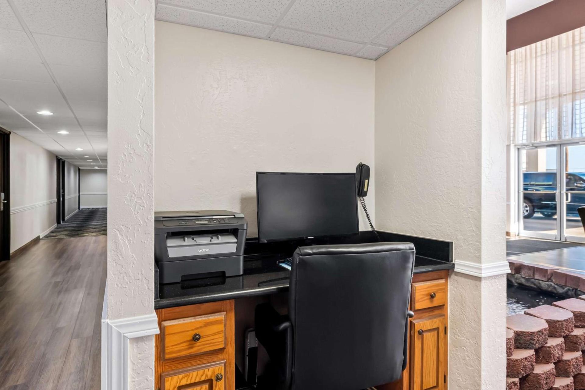 SureStay Hotel by Best Western Duncan photo 23