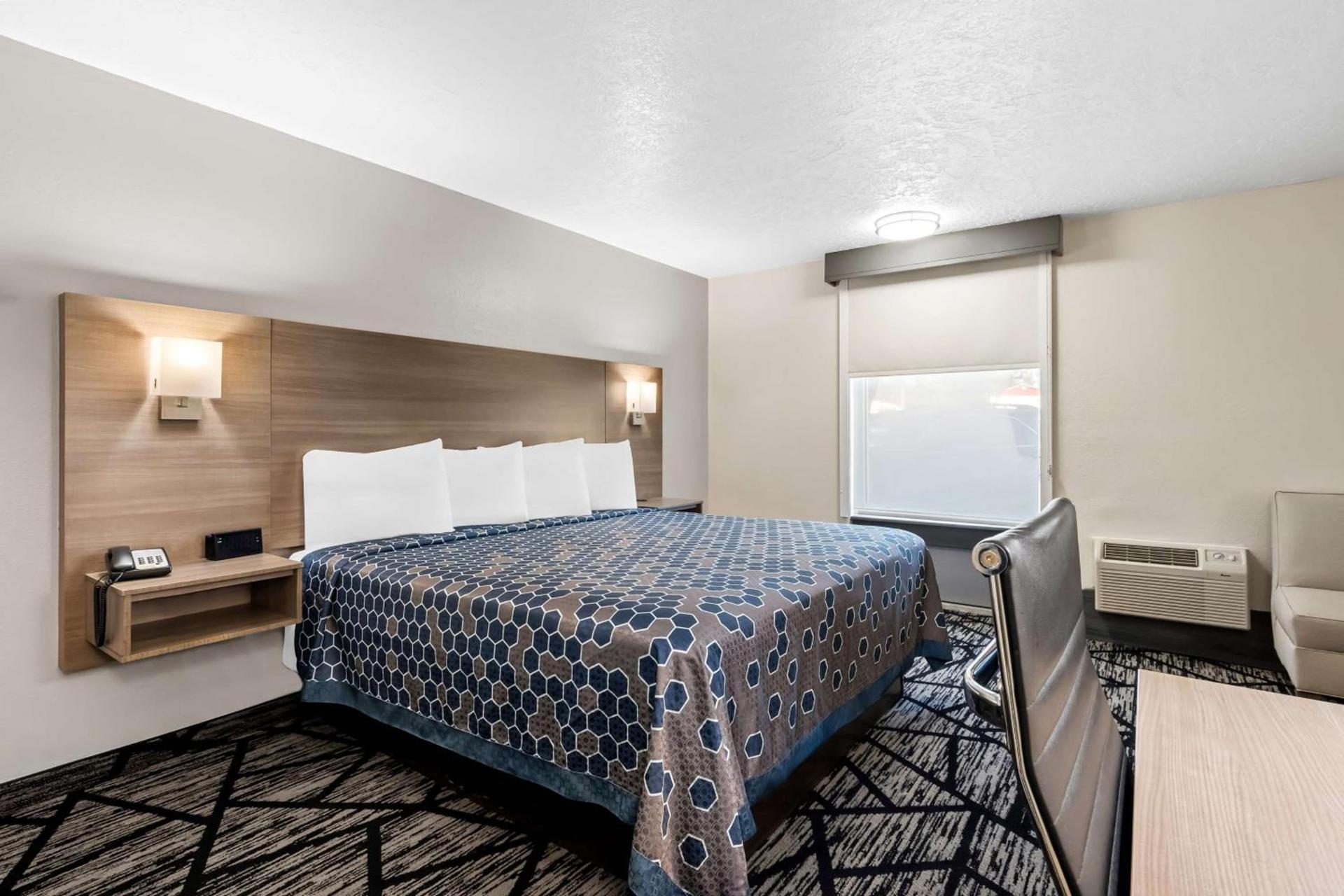SureStay Hotel by Best Western Duncan photo 28