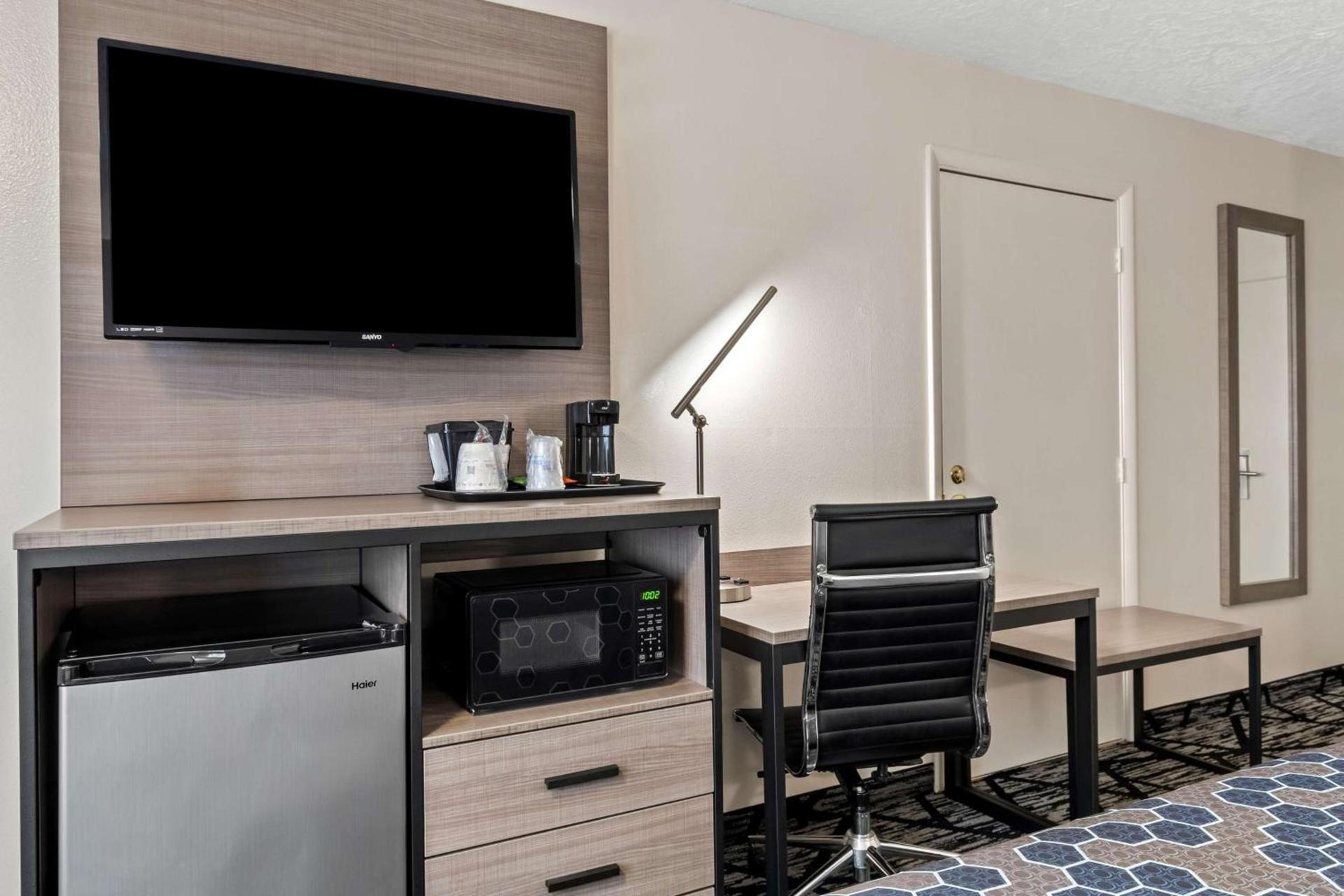 SureStay Hotel by Best Western Duncan photo 33