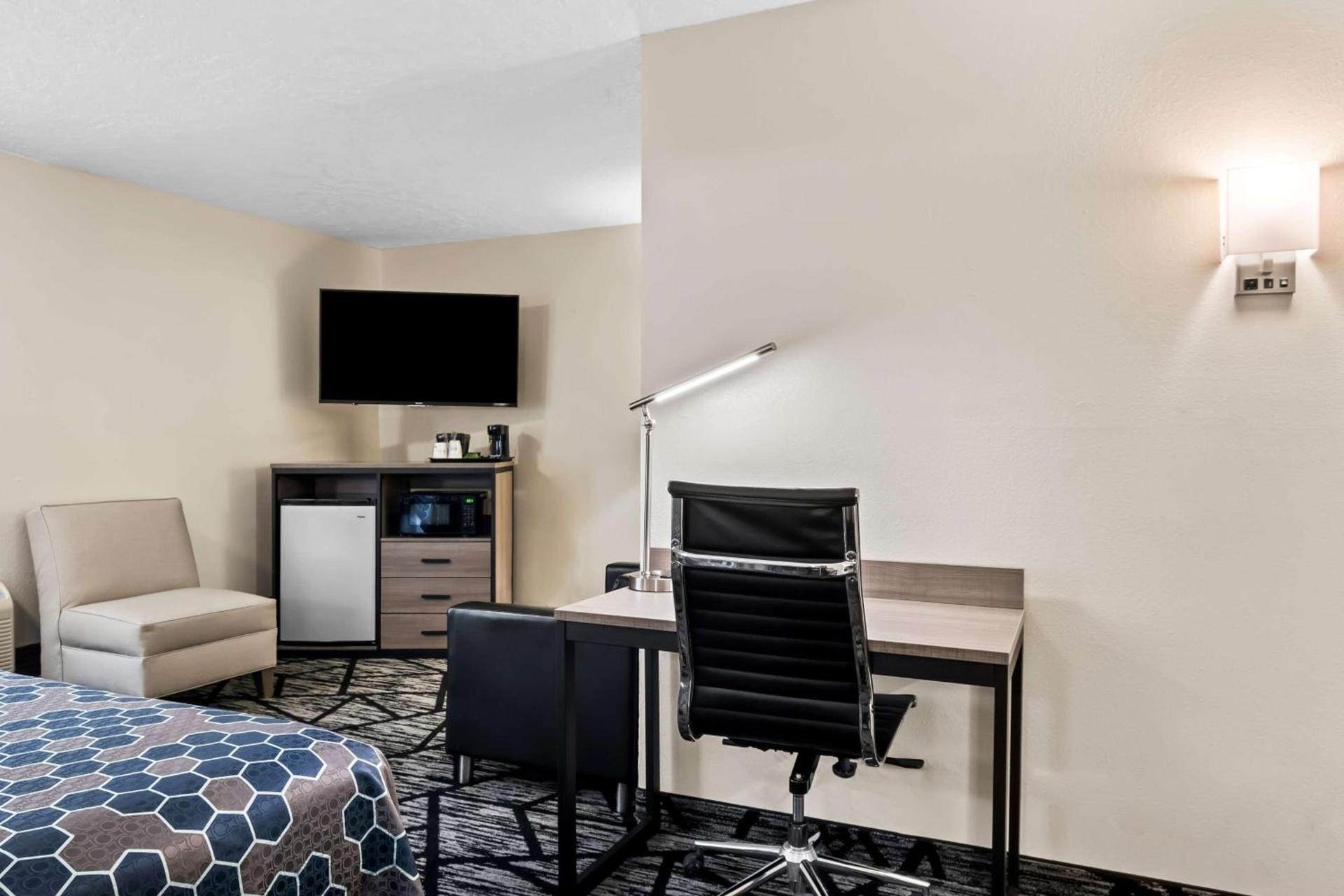 SureStay Hotel by Best Western Duncan photo 34