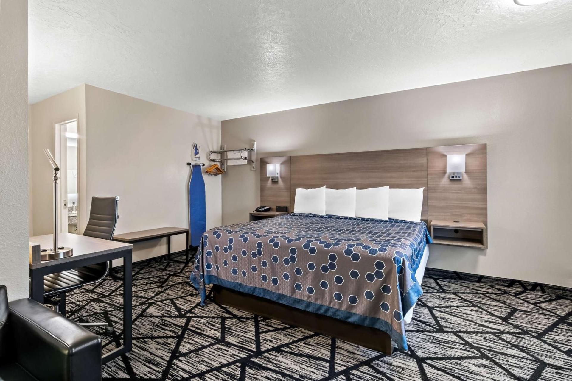 SureStay Hotel by Best Western Duncan photo 36