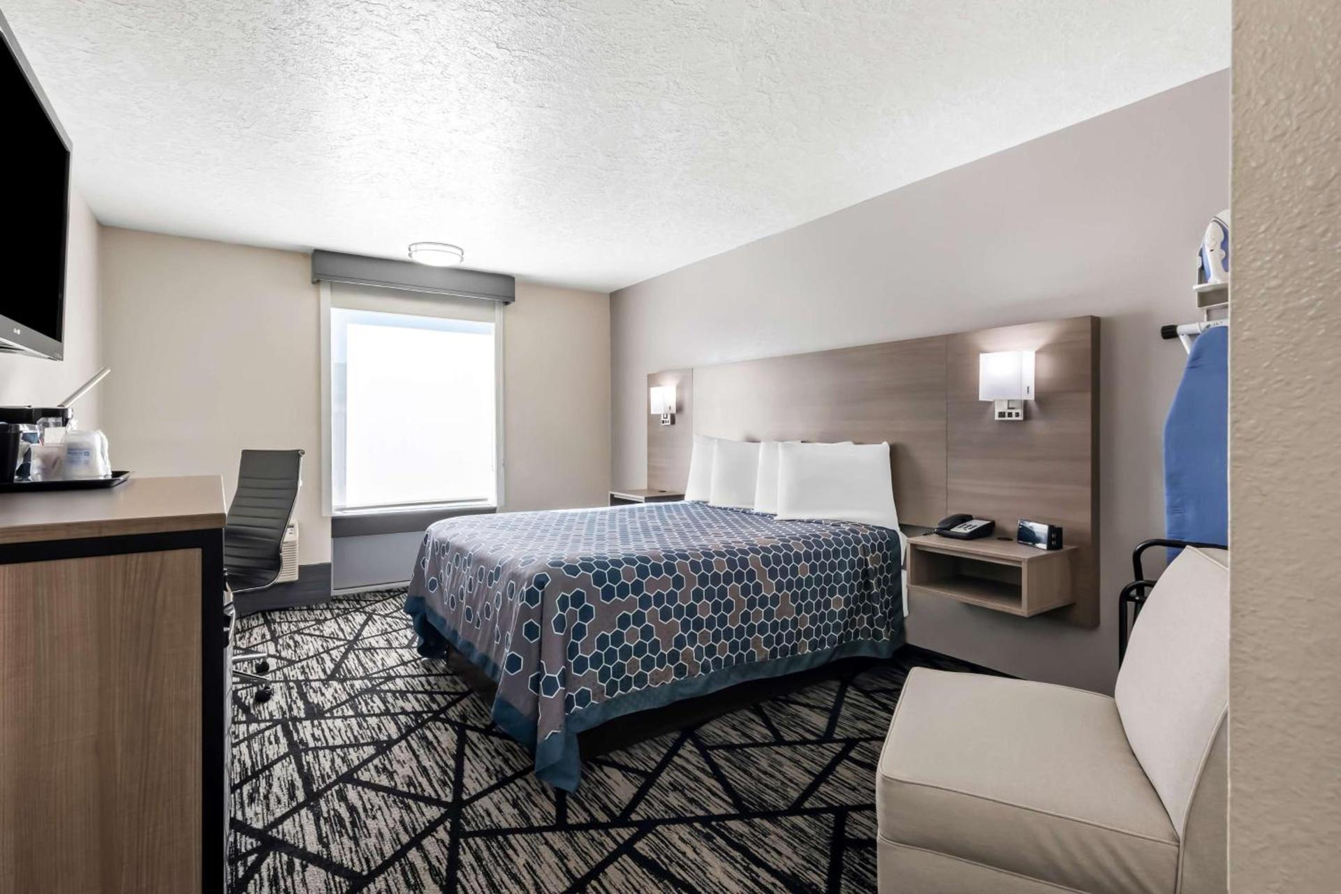 SureStay Hotel by Best Western Duncan photo 38