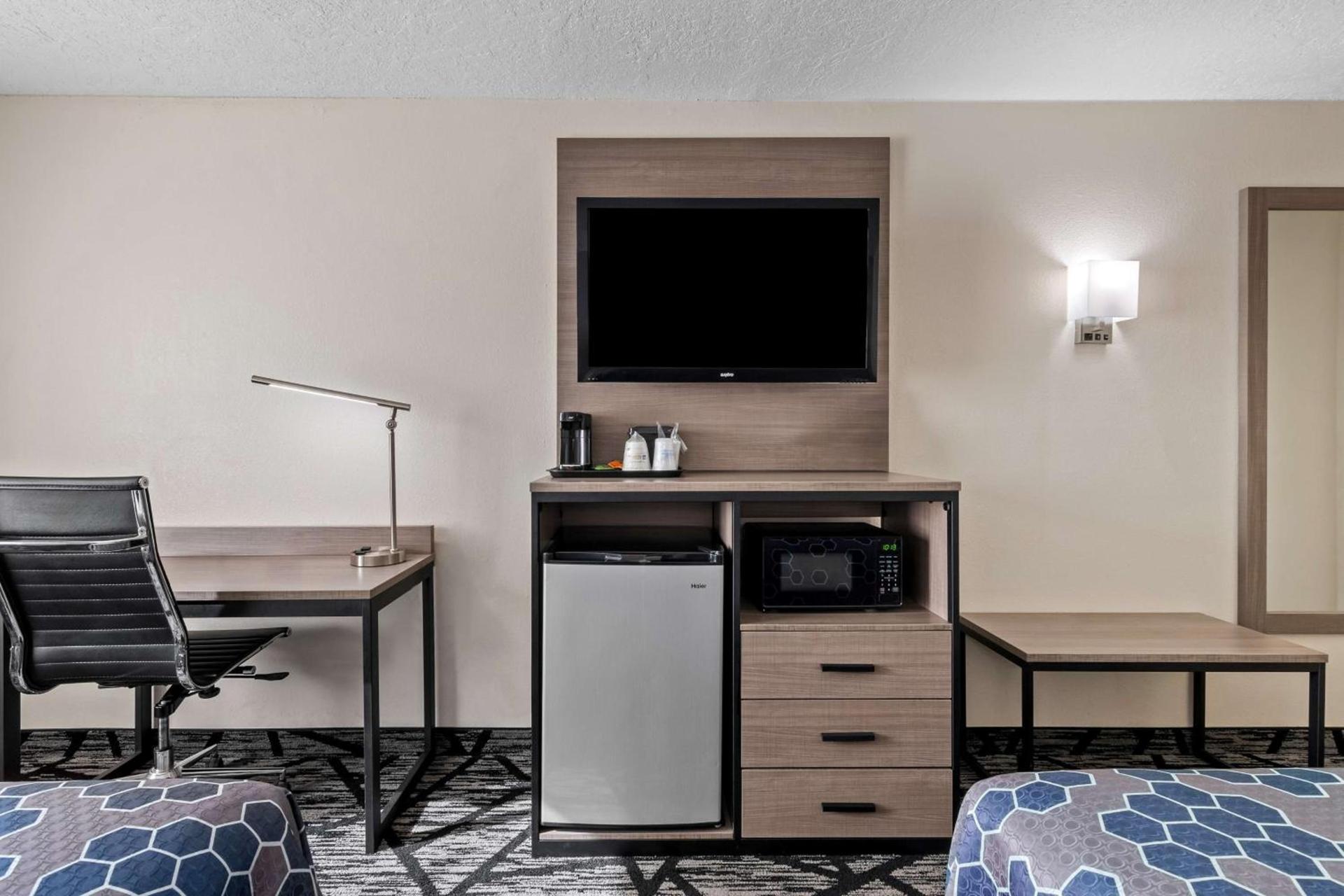 SureStay Hotel by Best Western Duncan photo 5