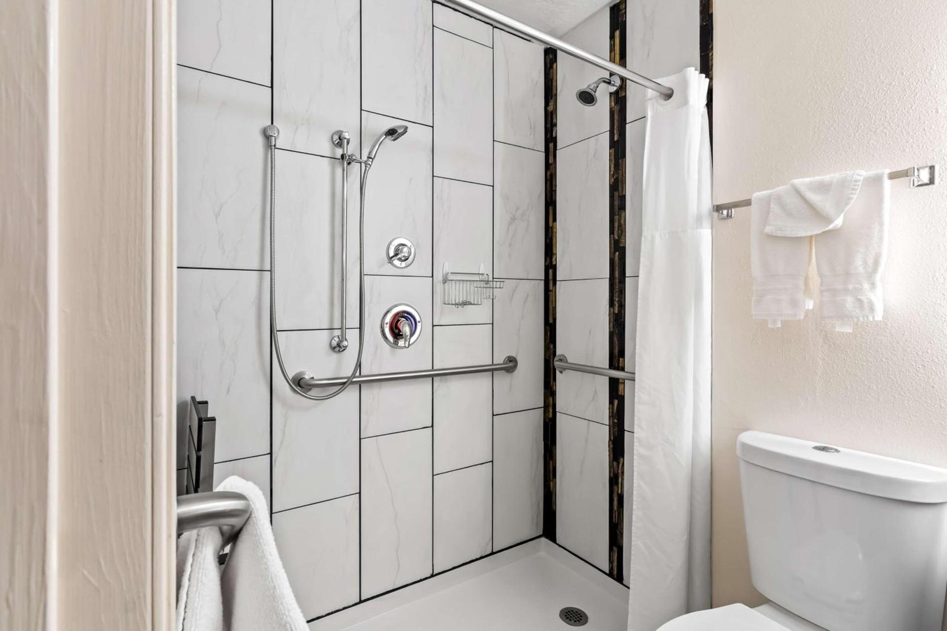 SureStay Hotel by Best Western Duncan photo 7