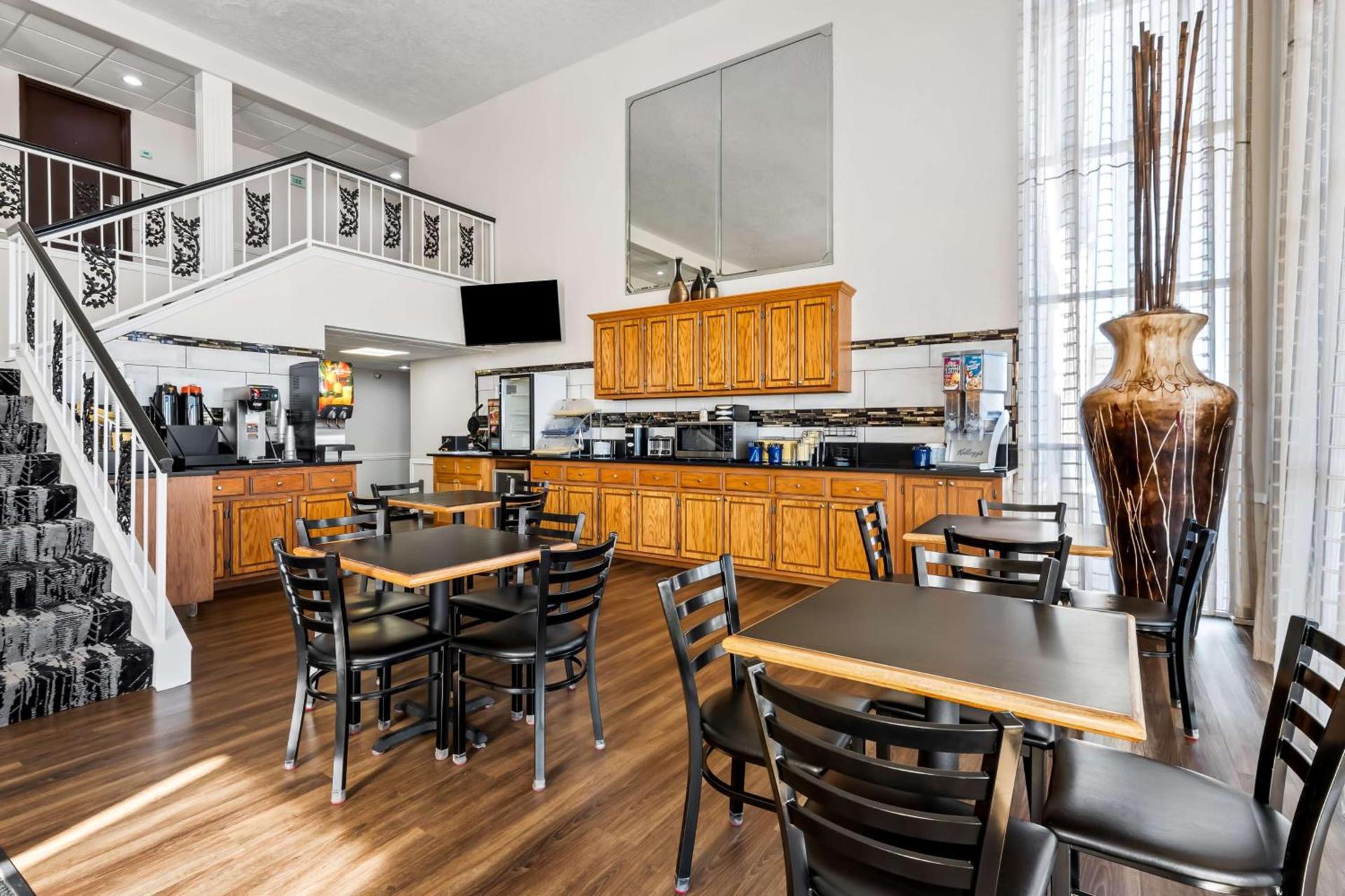 SureStay Hotel by Best Western Duncan photo 14