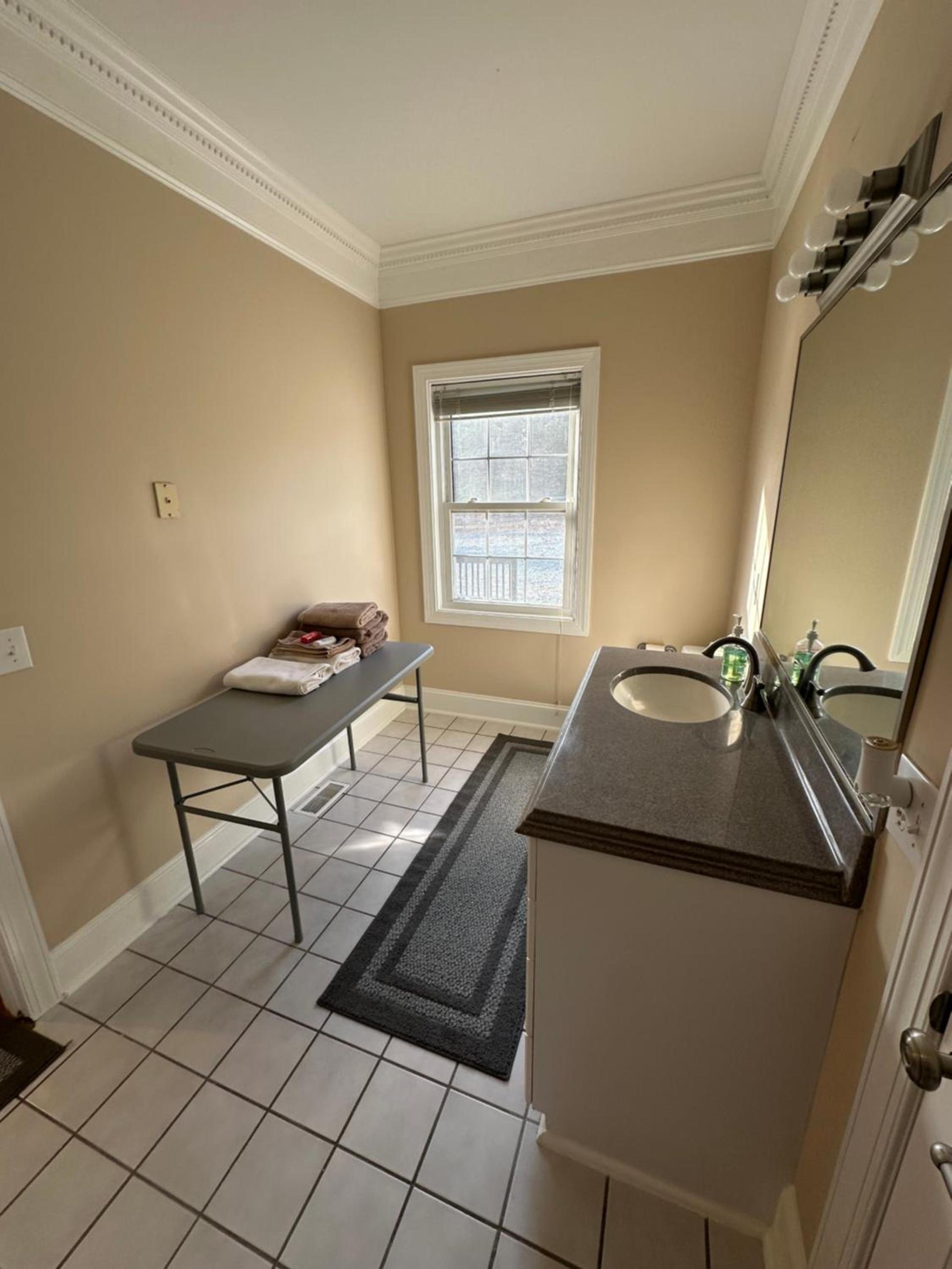 MooreField Suites Greensboro East photo 72