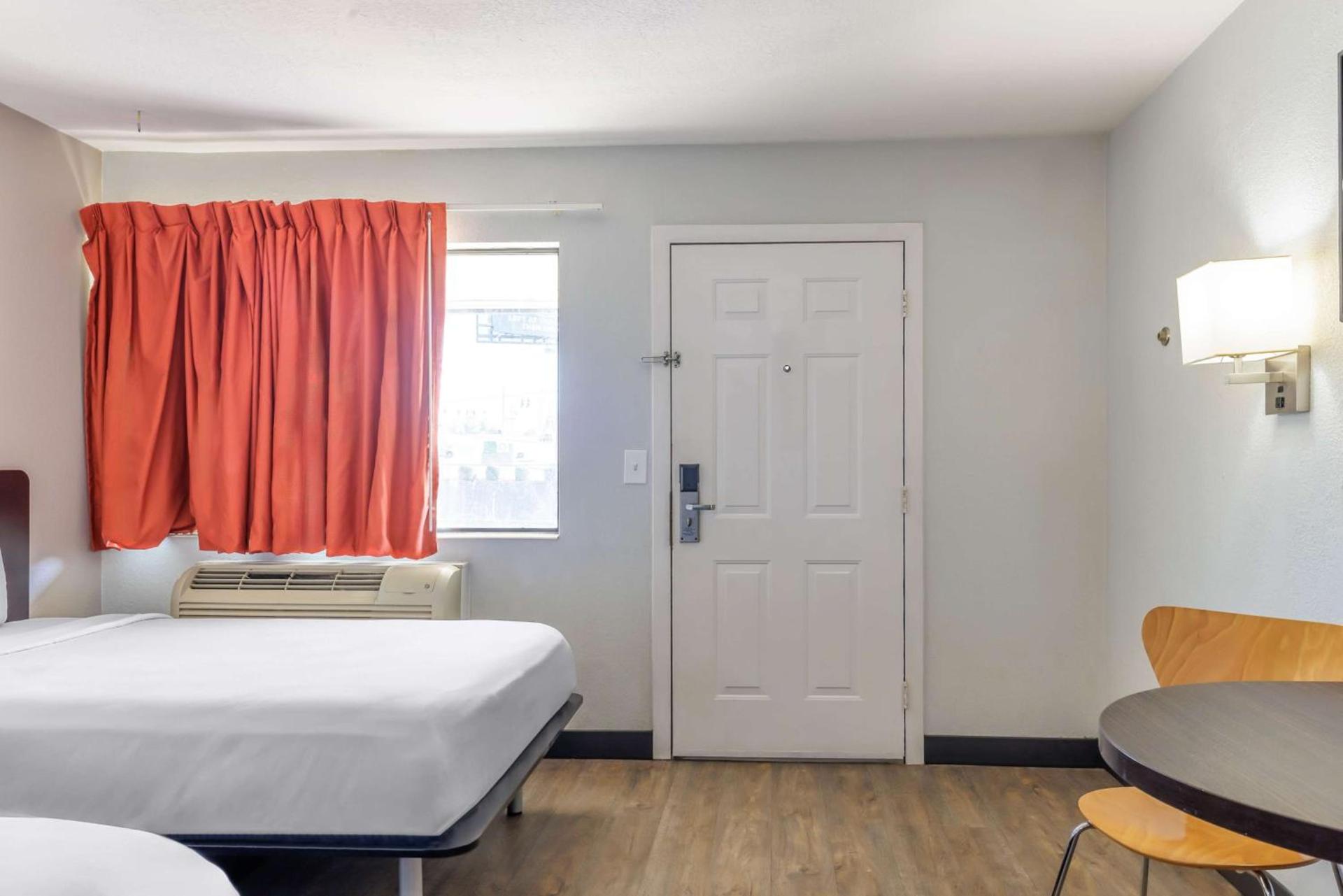 Motel 6 Elizabethtown photo 6
