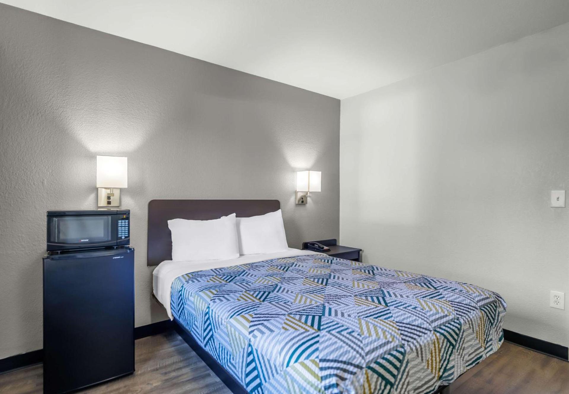 Motel 6 Elizabethtown photo 10