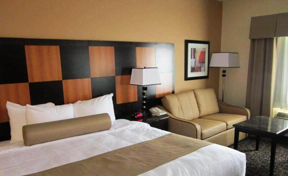Best Western Plus - Wendover Inn photo 11