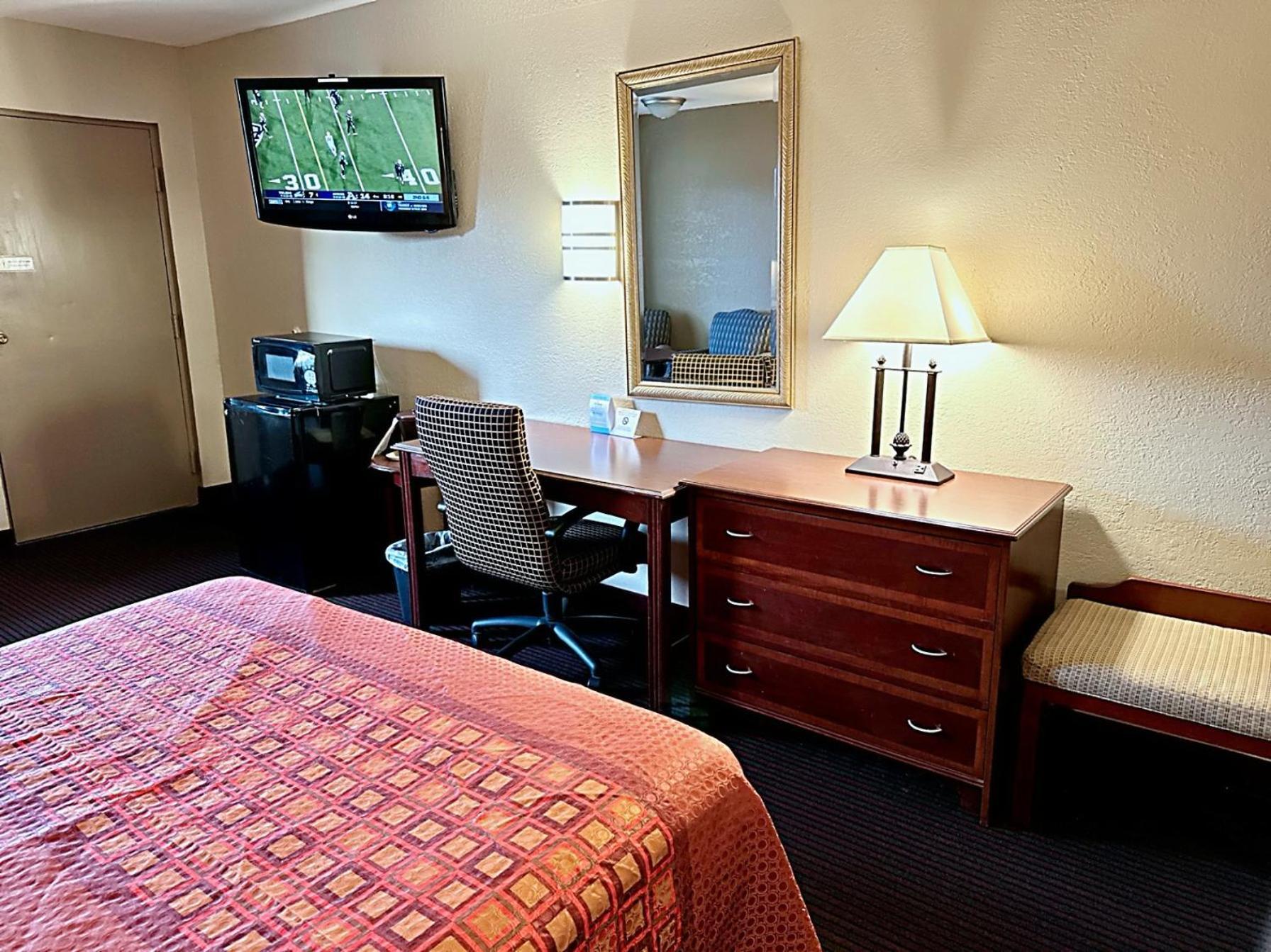 Travel Inn & Suites Flemington photo 49