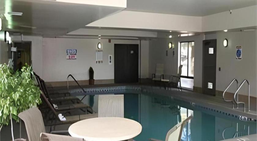 Flagstaff Hotel photo 27