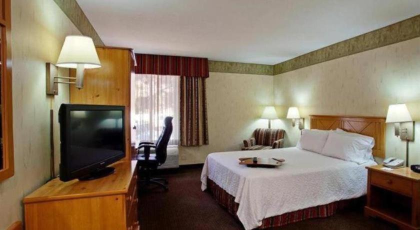Flagstaff Hotel photo 56