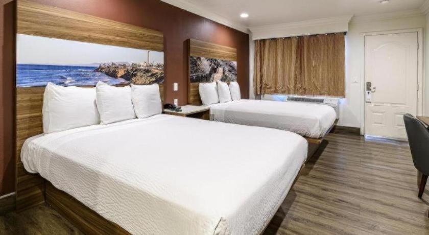 Rodeway Inn Carlsbad photo 86