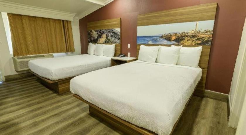 Rodeway Inn Carlsbad photo 56
