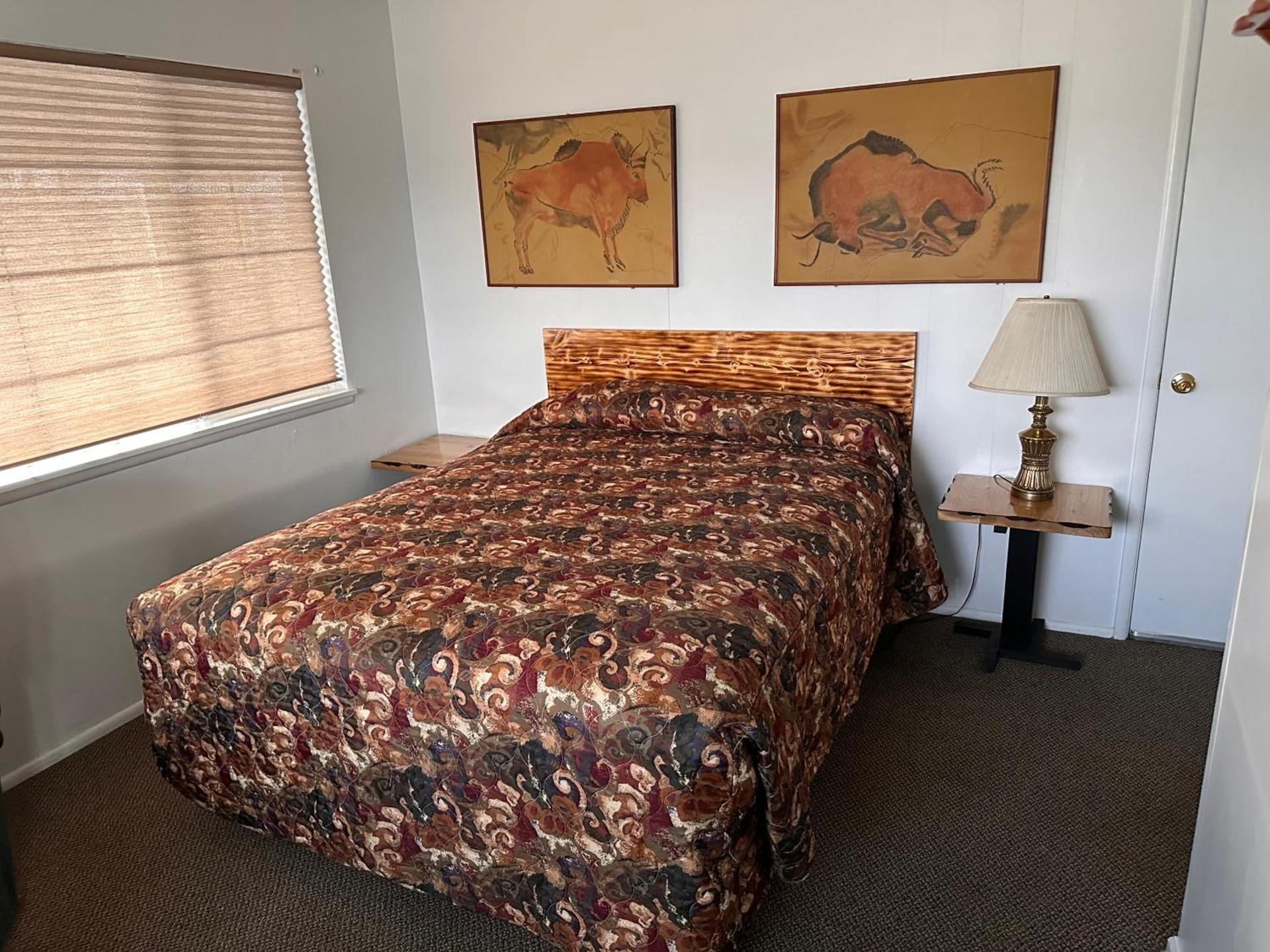 Rim Rock Motel — hotel in Alturas