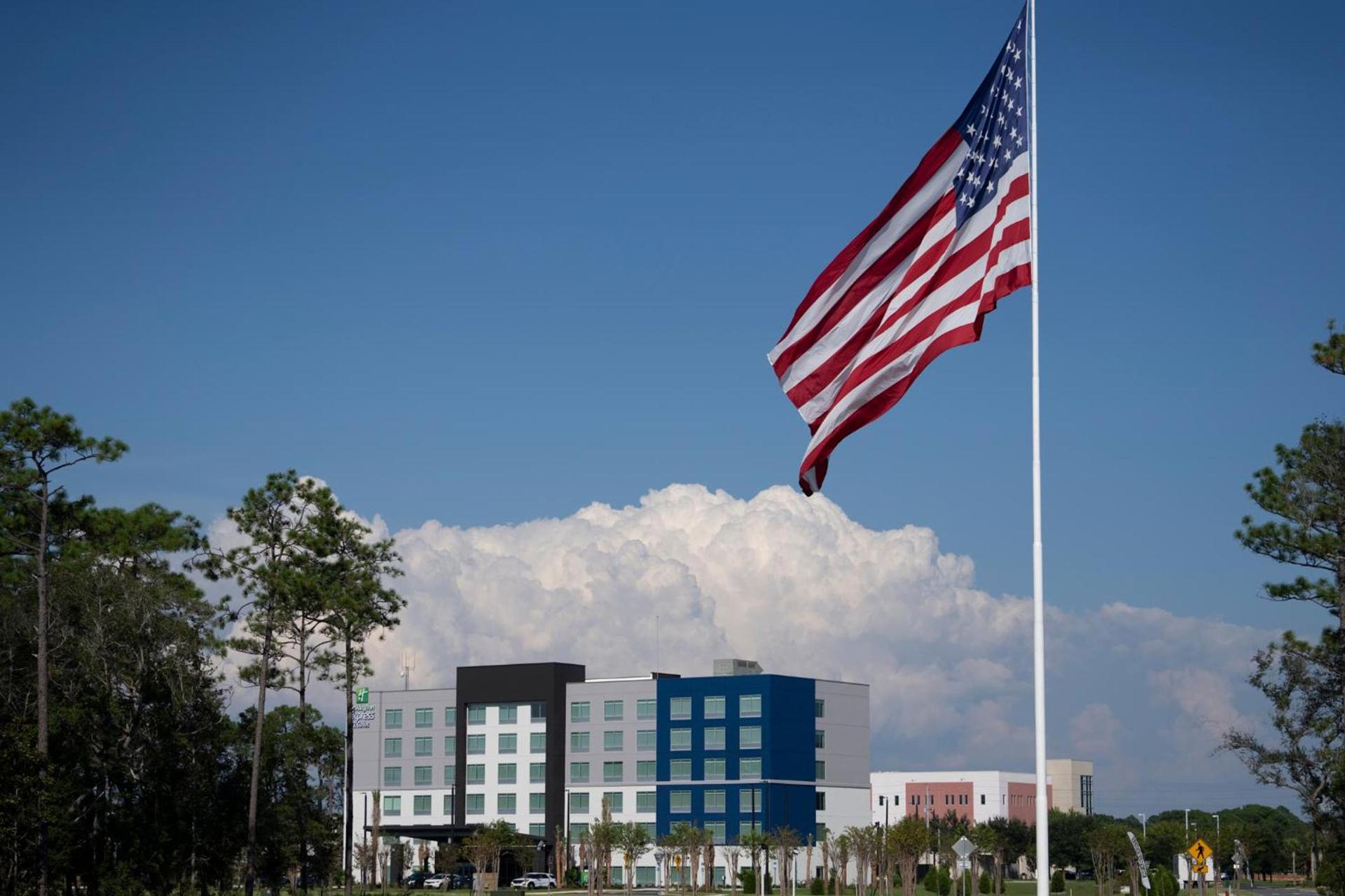 Holiday Inn Express & Suites Fort Walton Beach - Eglin Area by IHG photo 4
