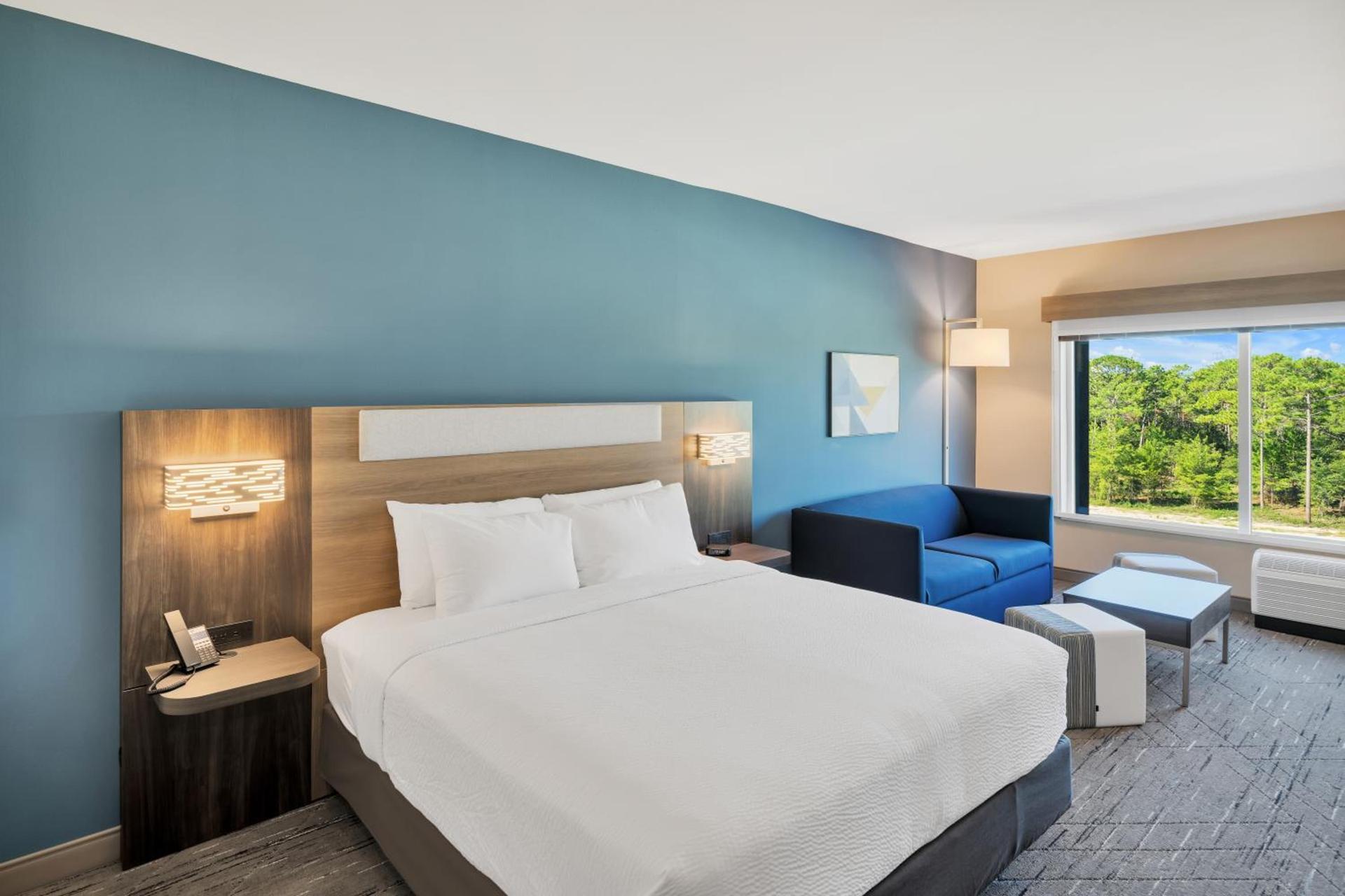 Holiday Inn Express & Suites Fort Walton Beach - Eglin Area by IHG photo 60