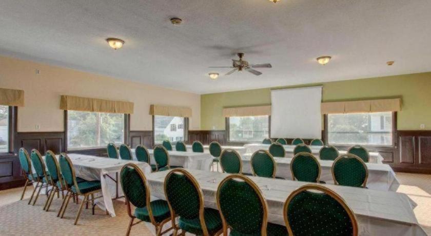 Quality Inn Barre-Montpelier photo 26