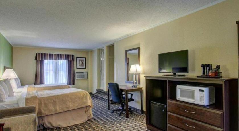 Quality Inn Barre-Montpelier photo 29