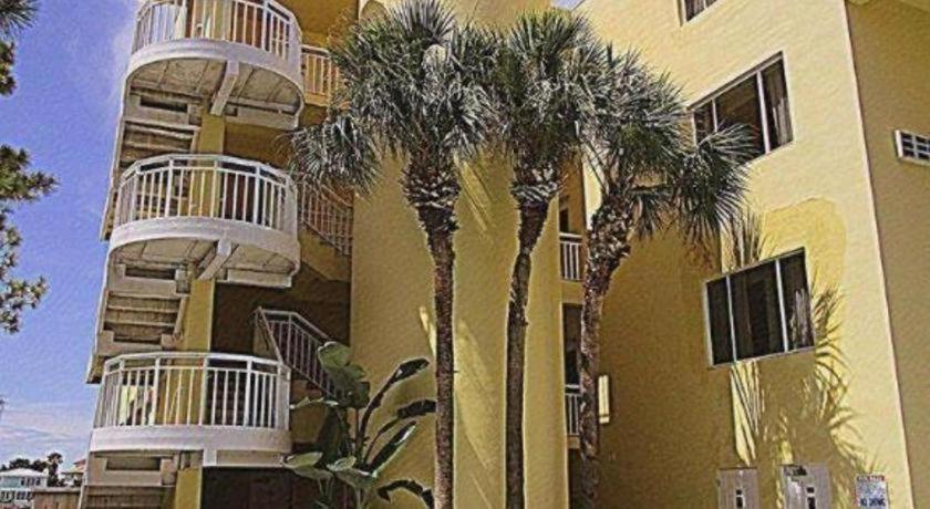 Chart House Suites and Marina photo 2