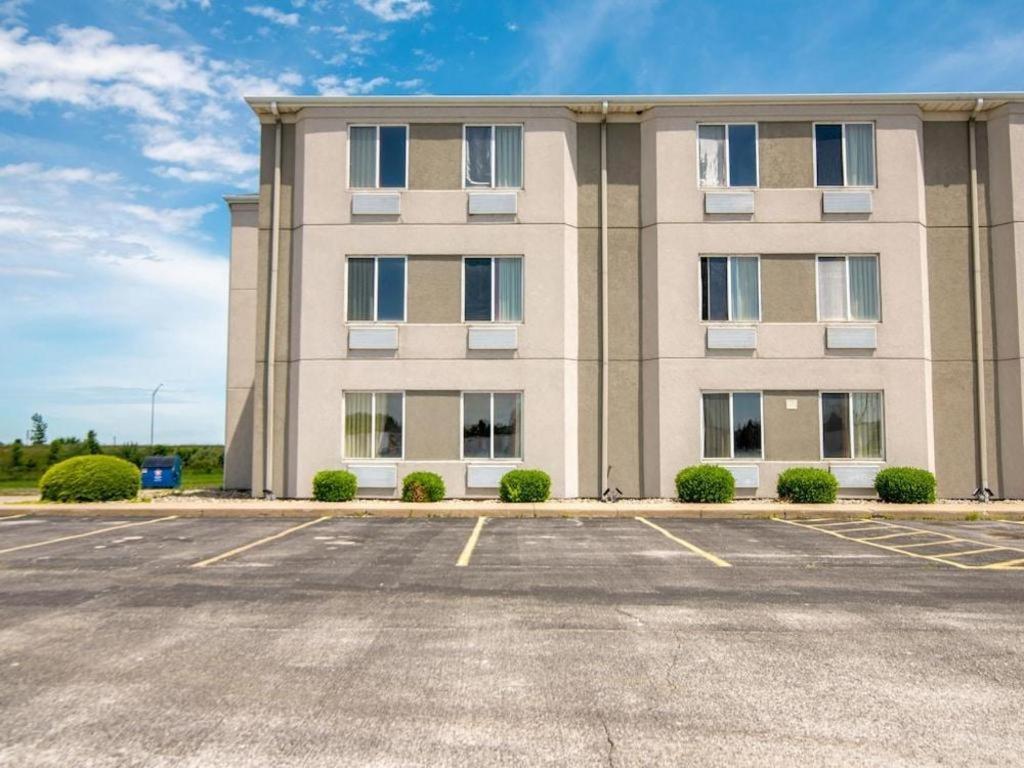 Hotel Markle IN I-69 photo 4
