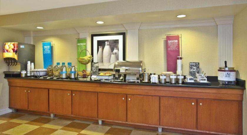 Hampton Inn Anderson photo 12