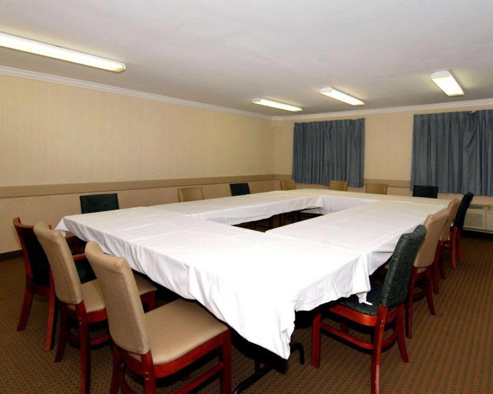 Quality Inn Near City of Hope photo 9