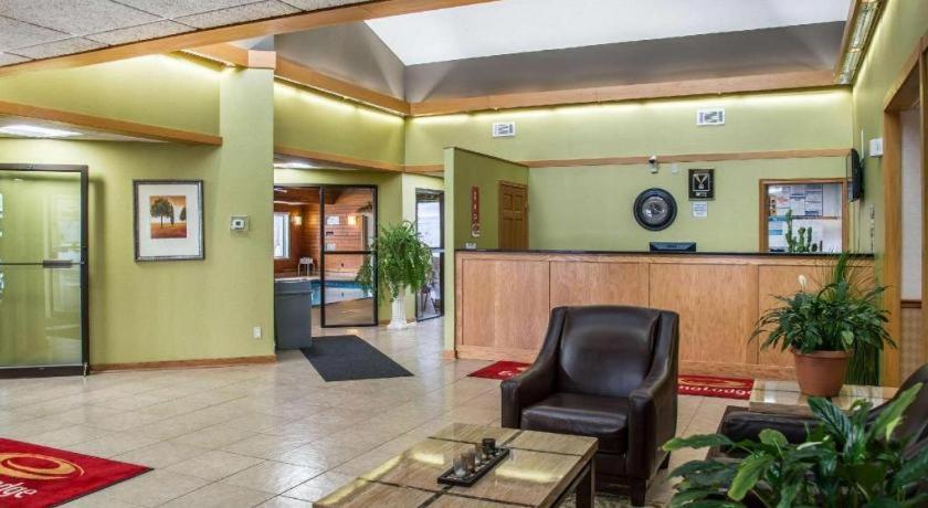 Econo Lodge photo 19