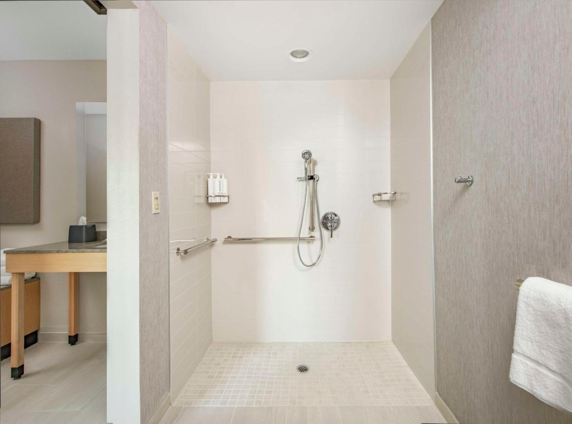 Hyatt Place Riverside Downtown photo 6