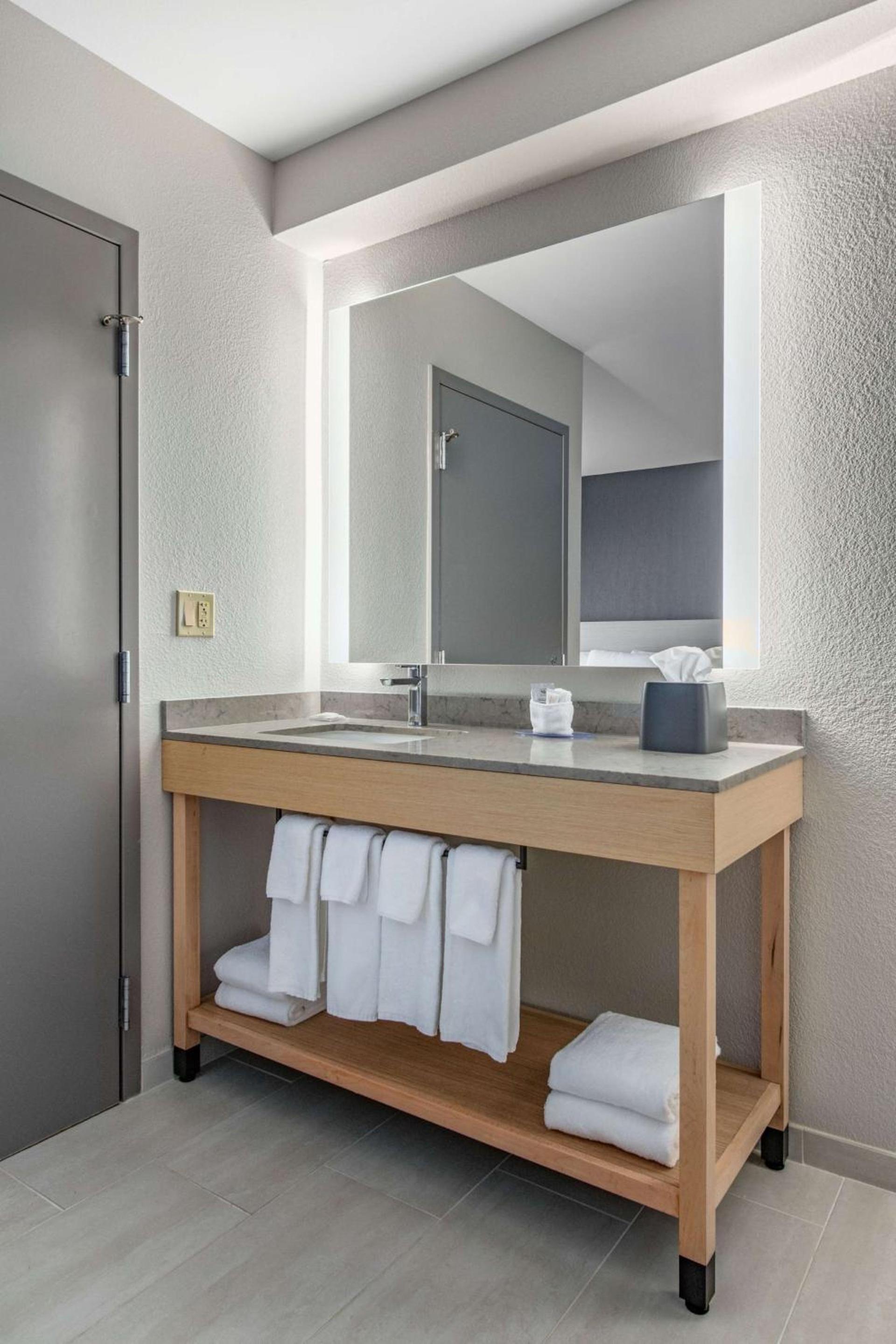Hyatt Place Riverside Downtown photo 10