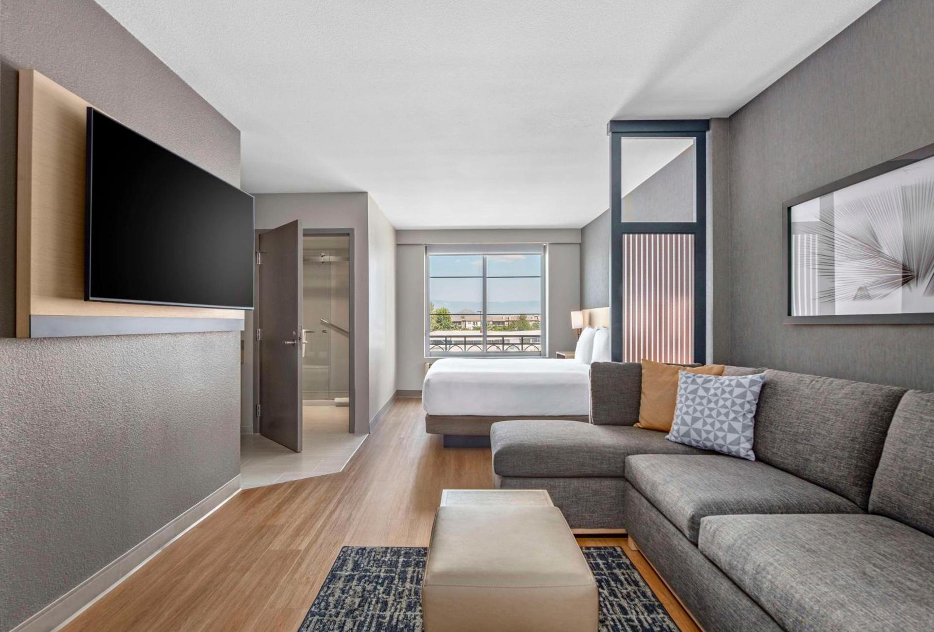 Hyatt Place Riverside Downtown photo 15