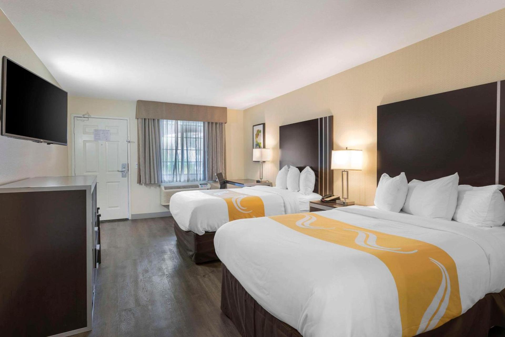 Quality Inn & Suites Camarillo-Oxnard photo 12