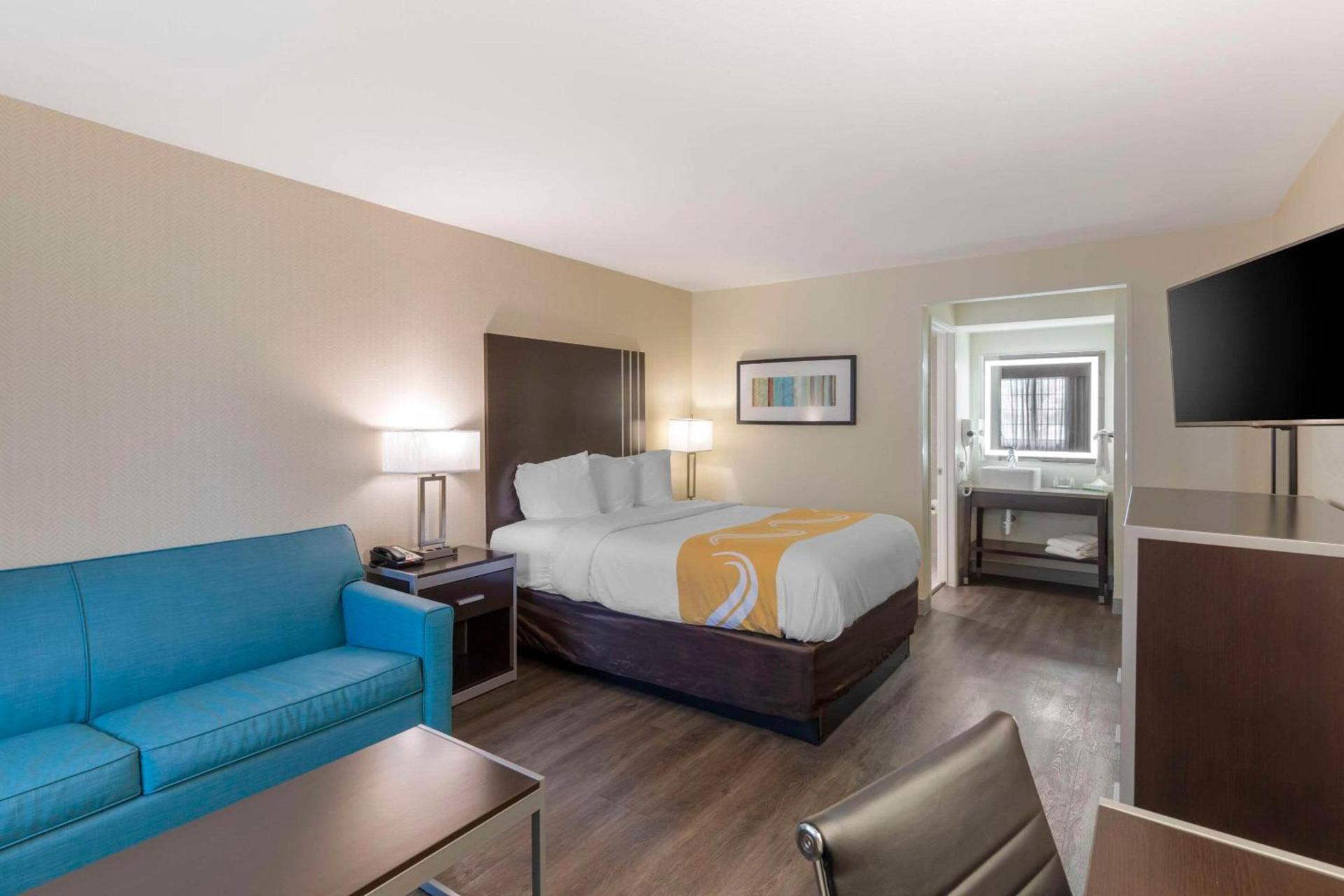 Quality Inn & Suites Camarillo-Oxnard photo 23
