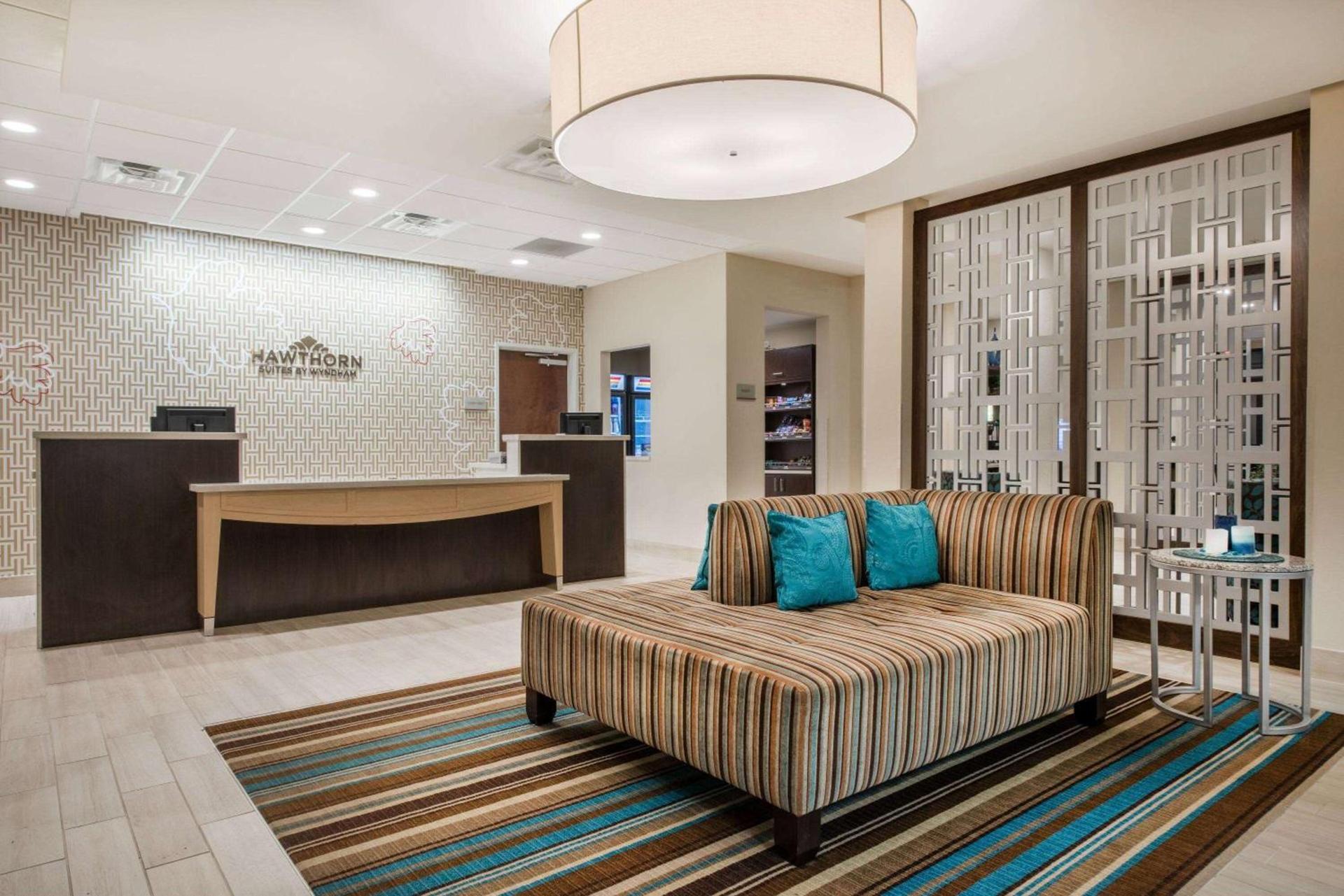 Hawthorn Suites by Wyndham Bridgeport photo 3