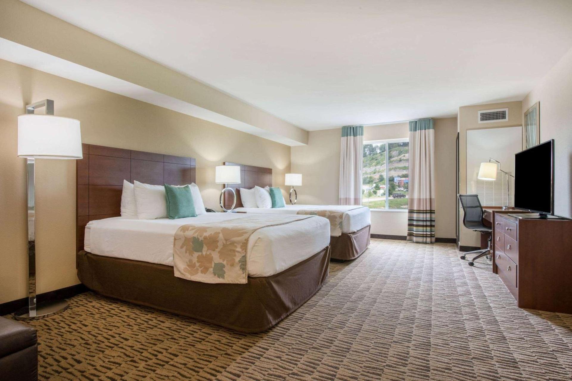 Hawthorn Suites by Wyndham Bridgeport photo 10